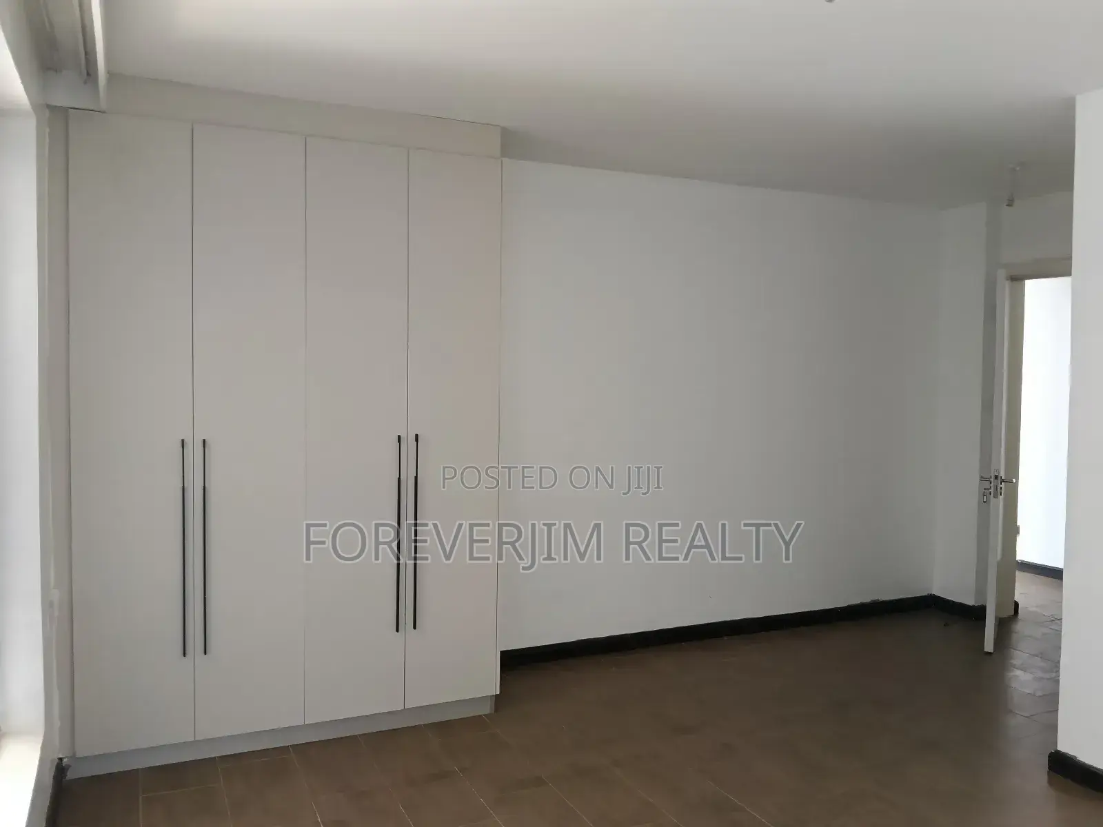 4bdrm Apartment in George Padmore, Kilimani for rent