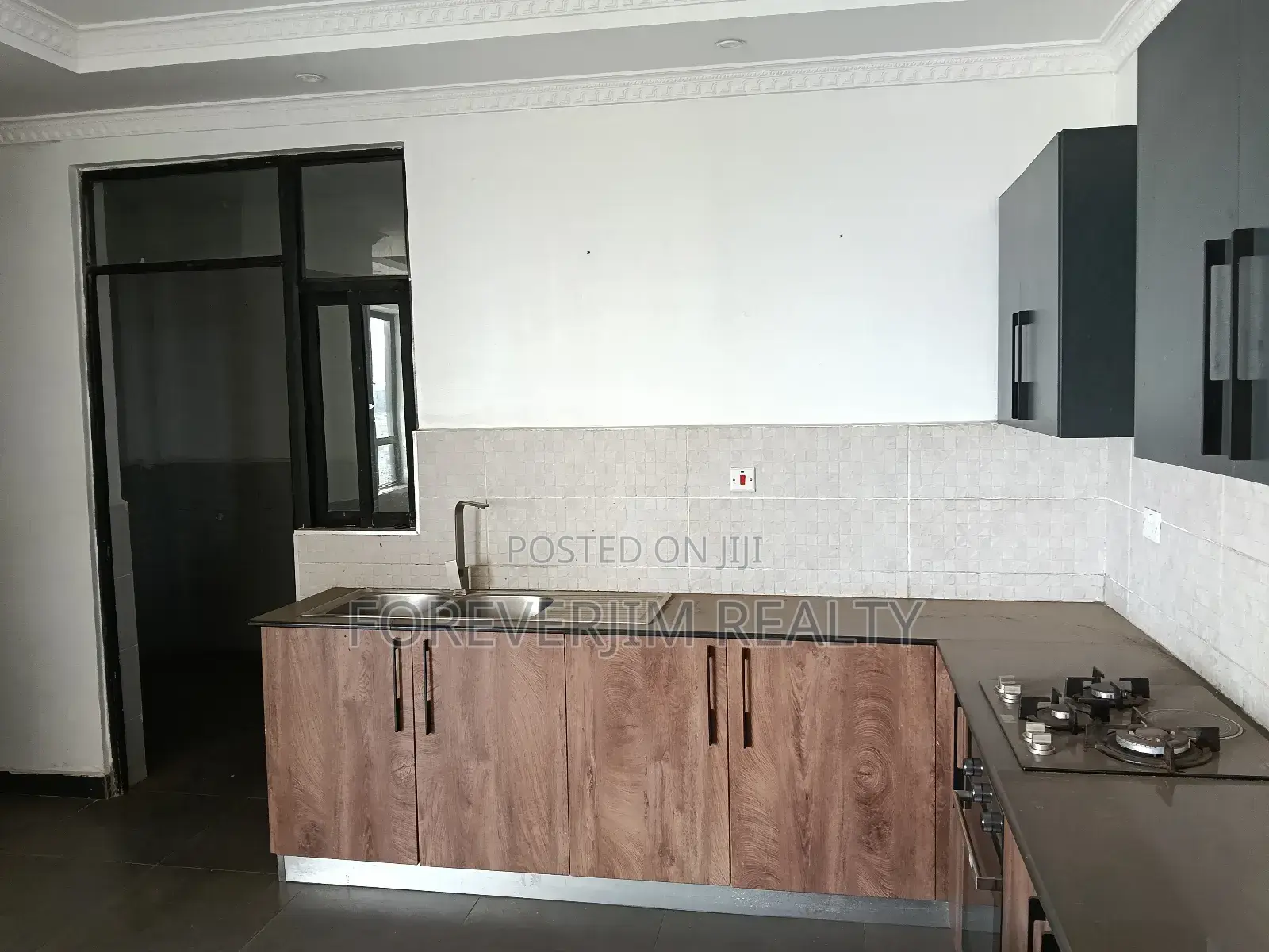 4bdrm Apartment in George Padmore, Kilimani for rent