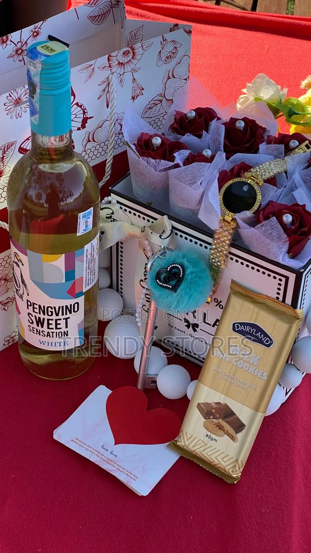 Ladies Valentine's Gift Set - main view