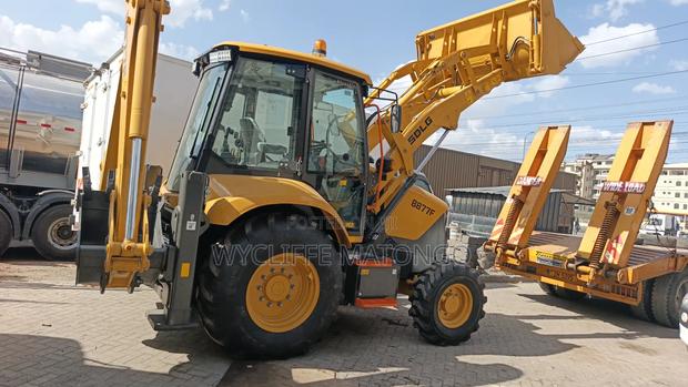 Backhoe Loader - main view