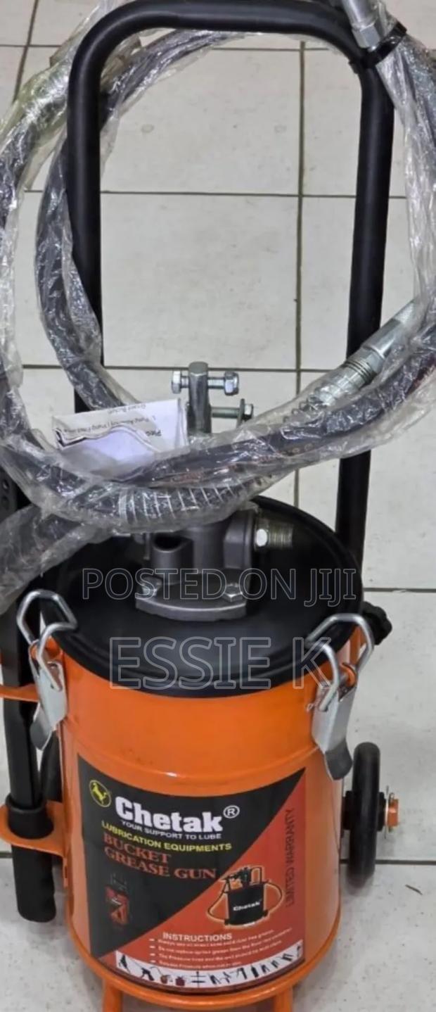 Grease Gun - main view