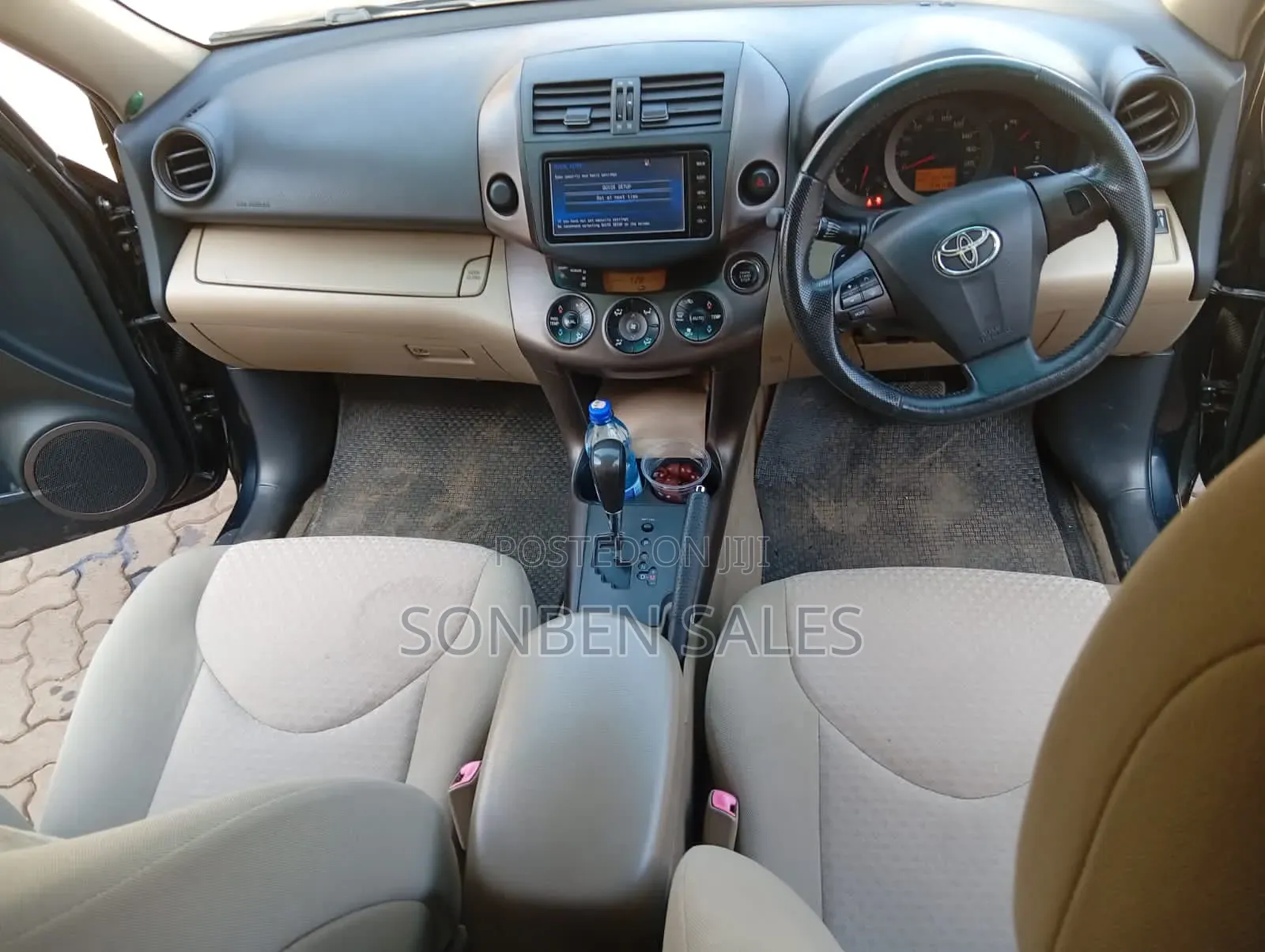 Toyota Vanguard 2013 Black