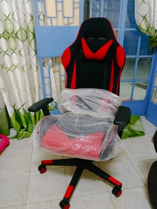 Black Red Gaming Chair - main view