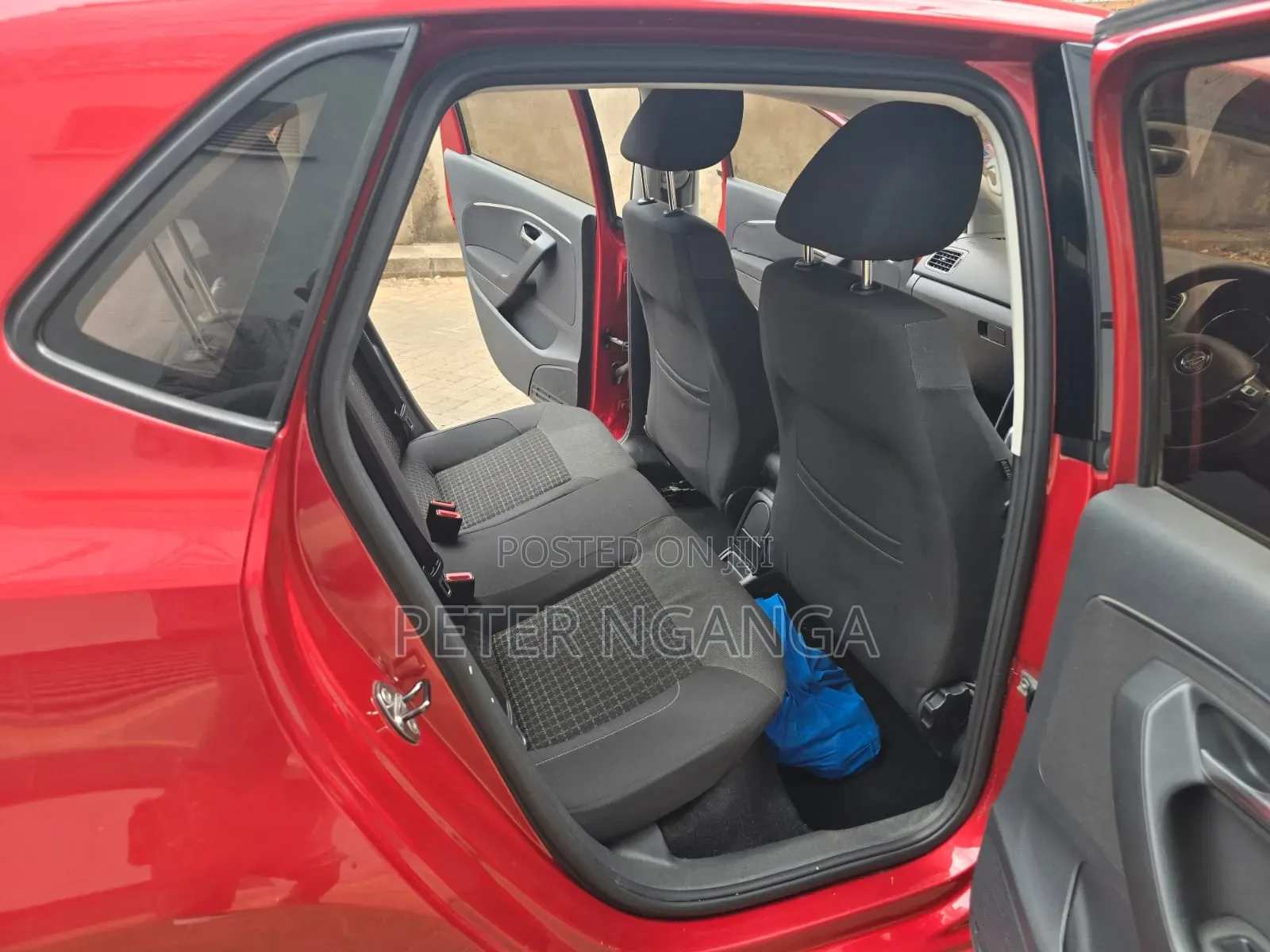 Volkswagen Polo 2015 Red