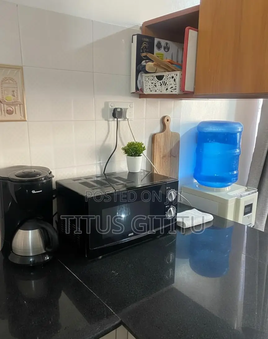 Cozy 1 Bedroom Airbnb Nyali, Mombasa| Near Beach Cinemax | Balcony |