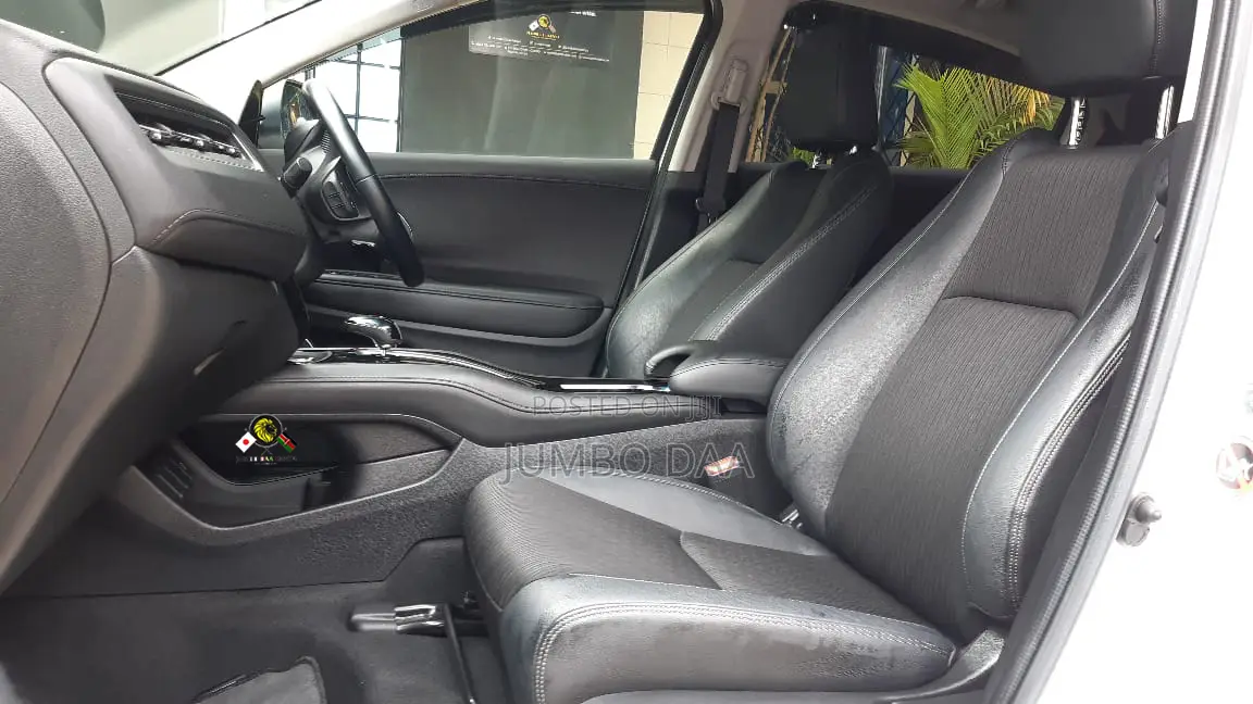Honda Vezel 1.5 2WD 2018 White