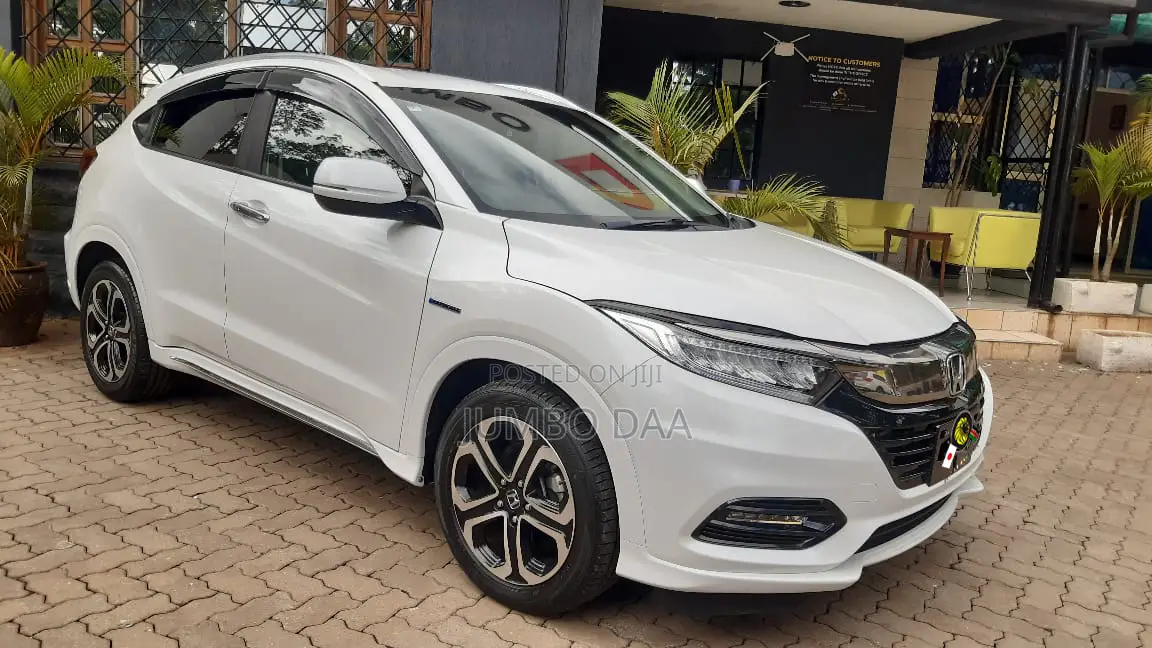 Honda Vezel 1.5 2WD 2018 White