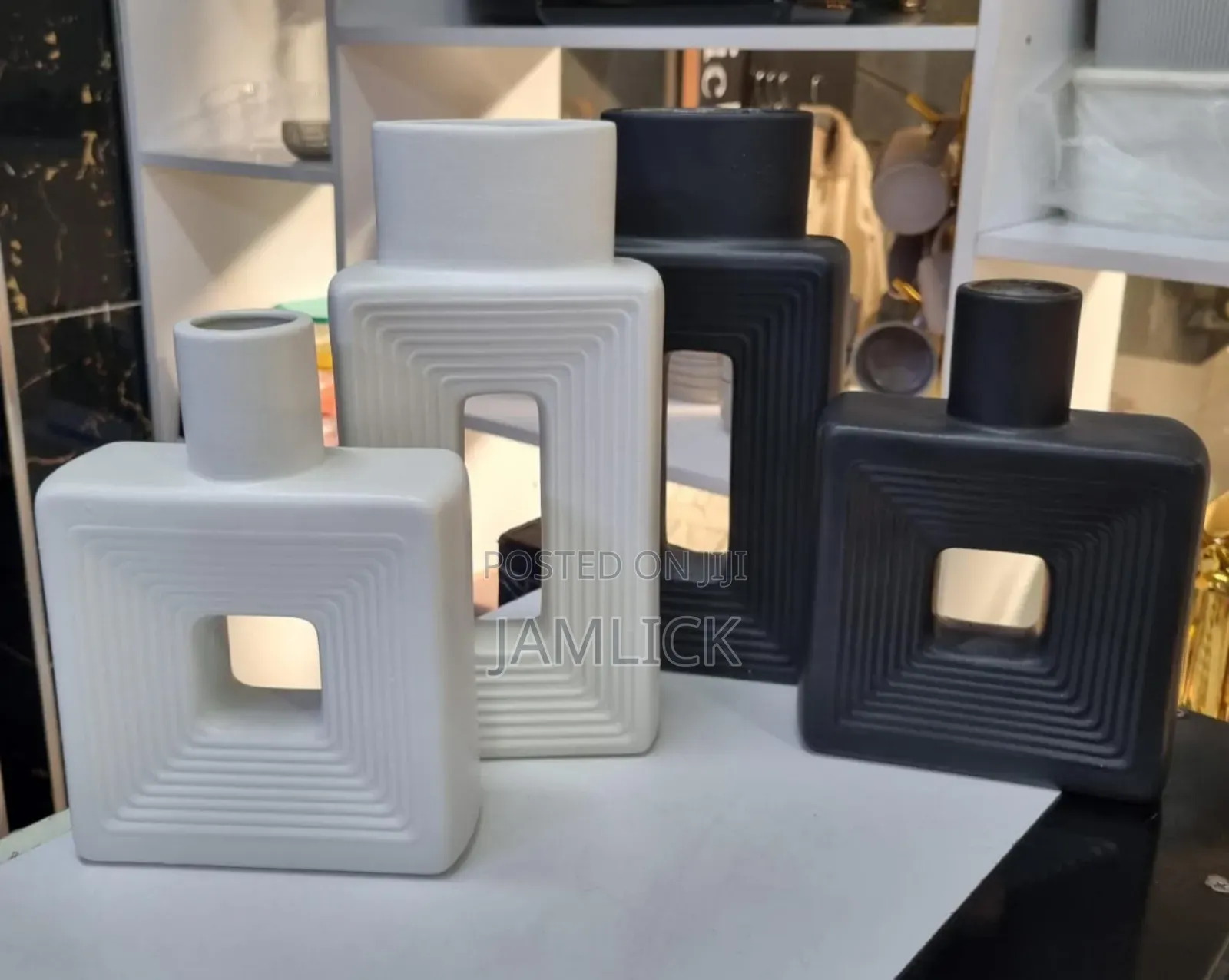 2pcs Resin Square Decorative Vase Set –Av