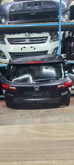 Honda Vezel Boot