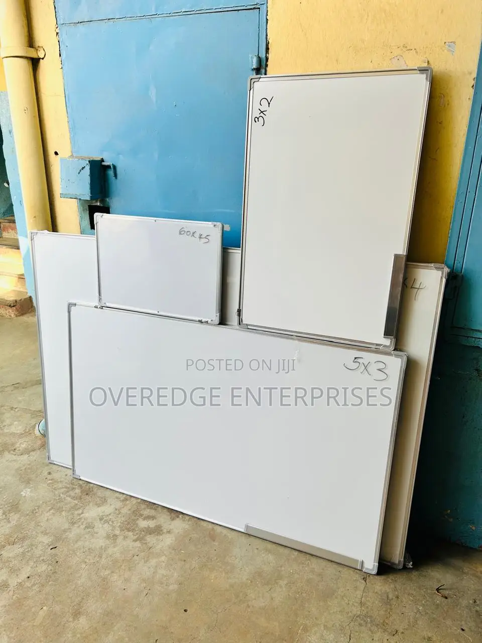 Dry-Wipe Whiteboards Available in Different Sizes