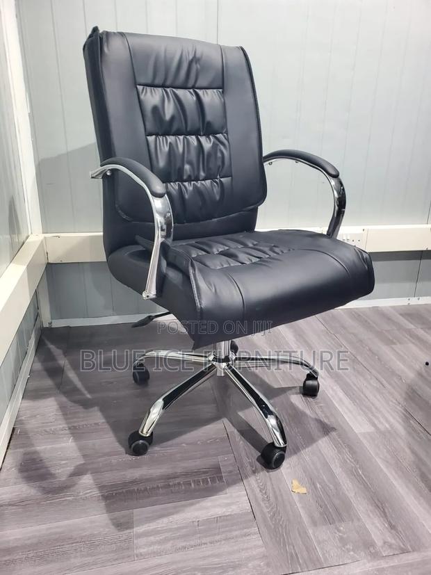 Leathered Executive Office Chair