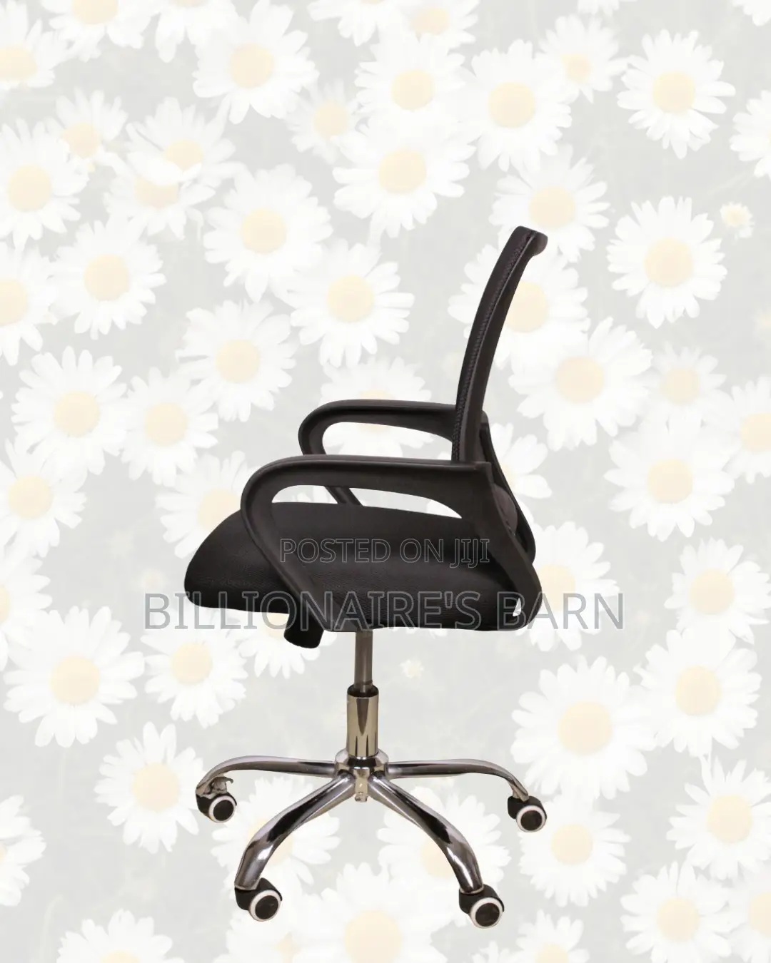 Black Compact Ergonomic Chair | Boardroom-Ready Style | Compact