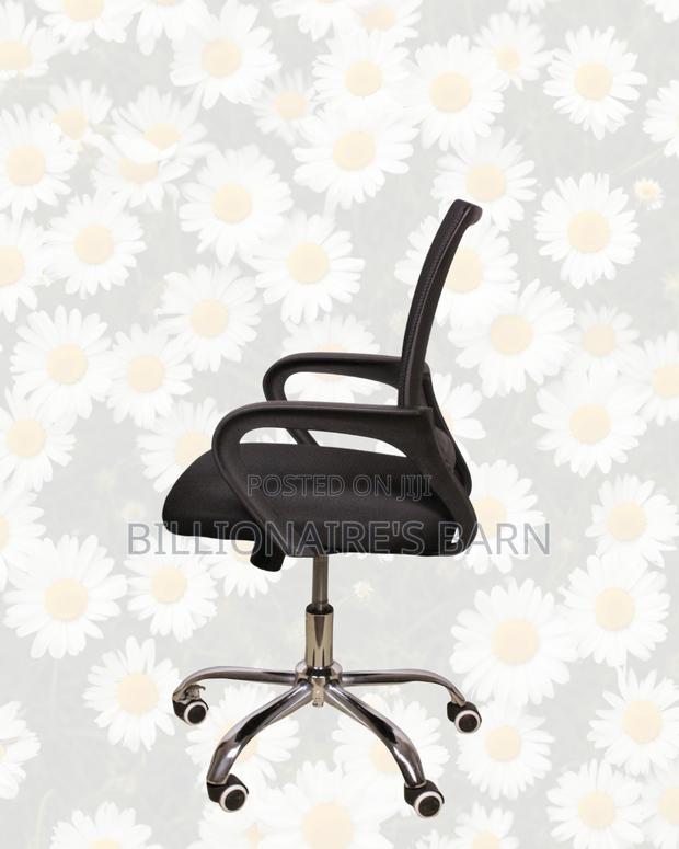 Black Compact Ergonomic Chair | Boardroom-Ready Style | Compact - thumbnail 2