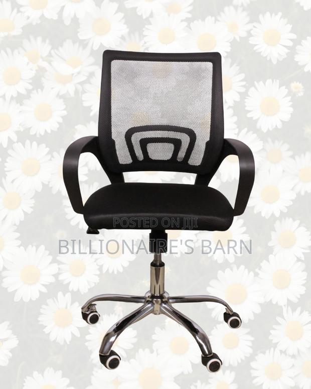 Black Compact Ergonomic Chair | Boardroom-Ready Style | Compact - thumbnail 3