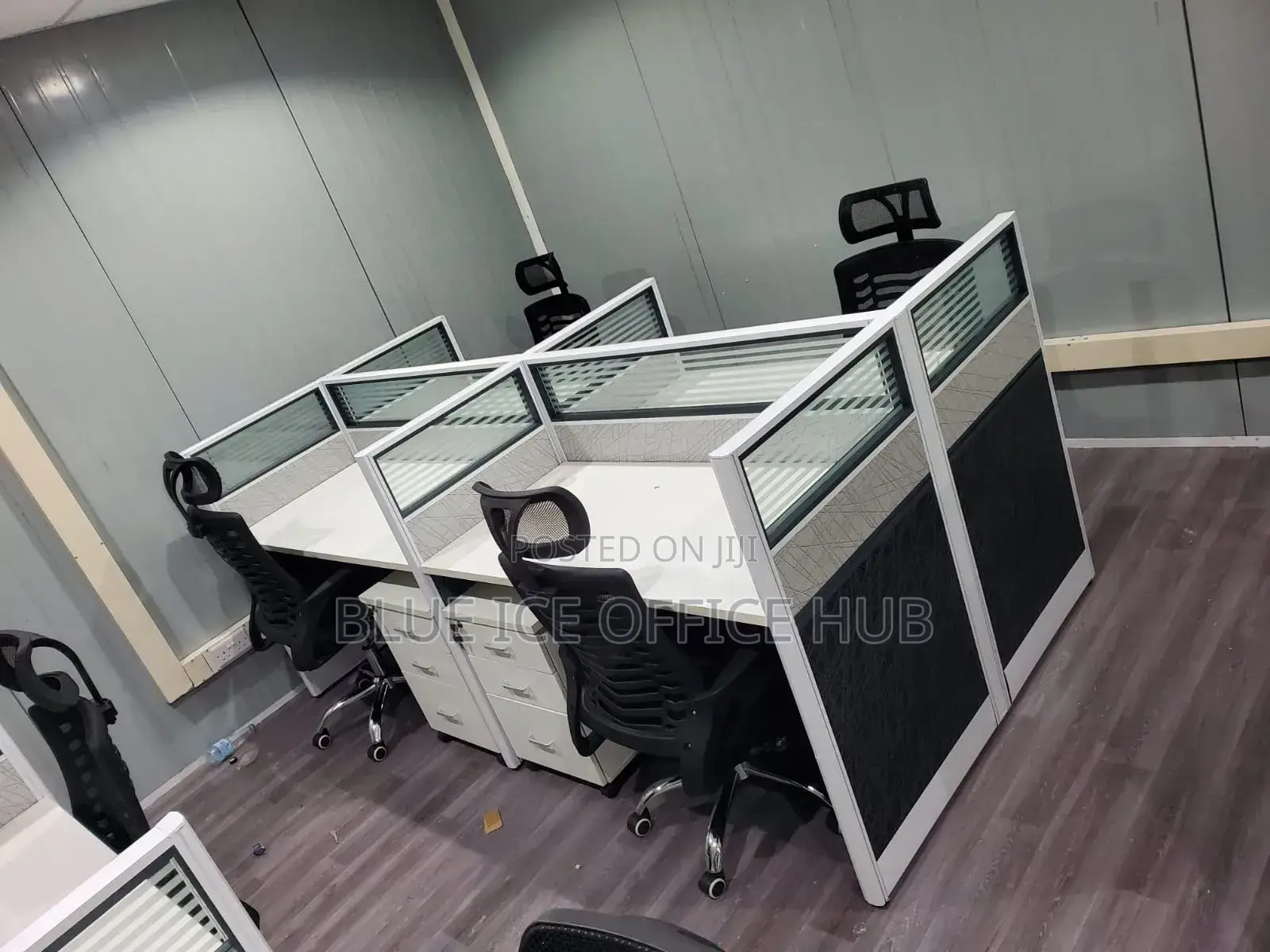 Imported Staff Working Station With Chair
