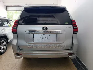 Toyota Land Cruiser Prado 2.8 2020 Silver