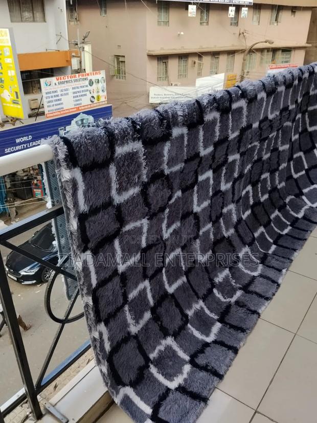 7×10 Ft Fluffy Carpet