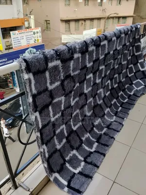 Fluffy Rug 7x10 – Perfect for Kids' Room or Balcony"
