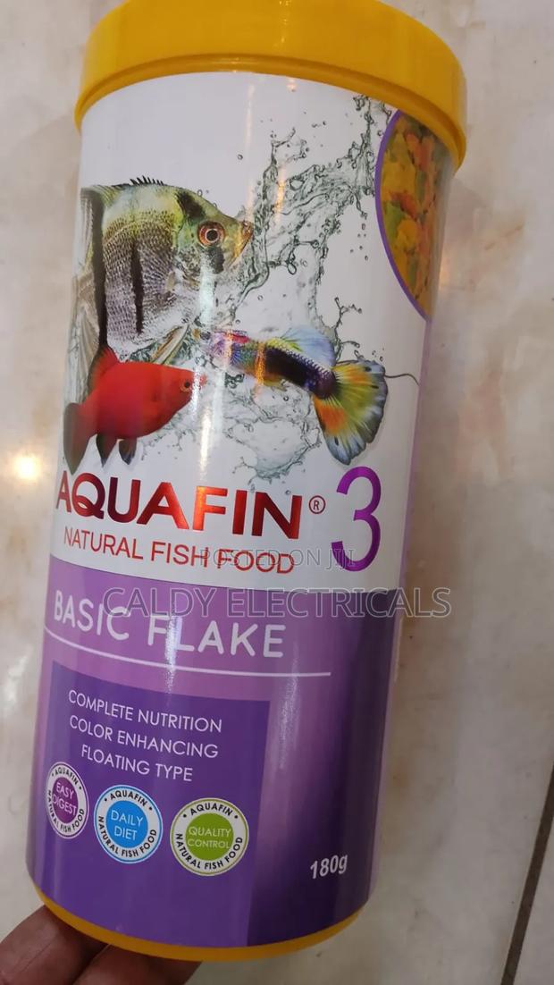 Aquafin 3 Natural Fish Food Basic Flake - main view