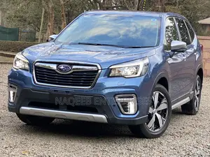 Subaru Forester Premium AWD 2019 Blue
