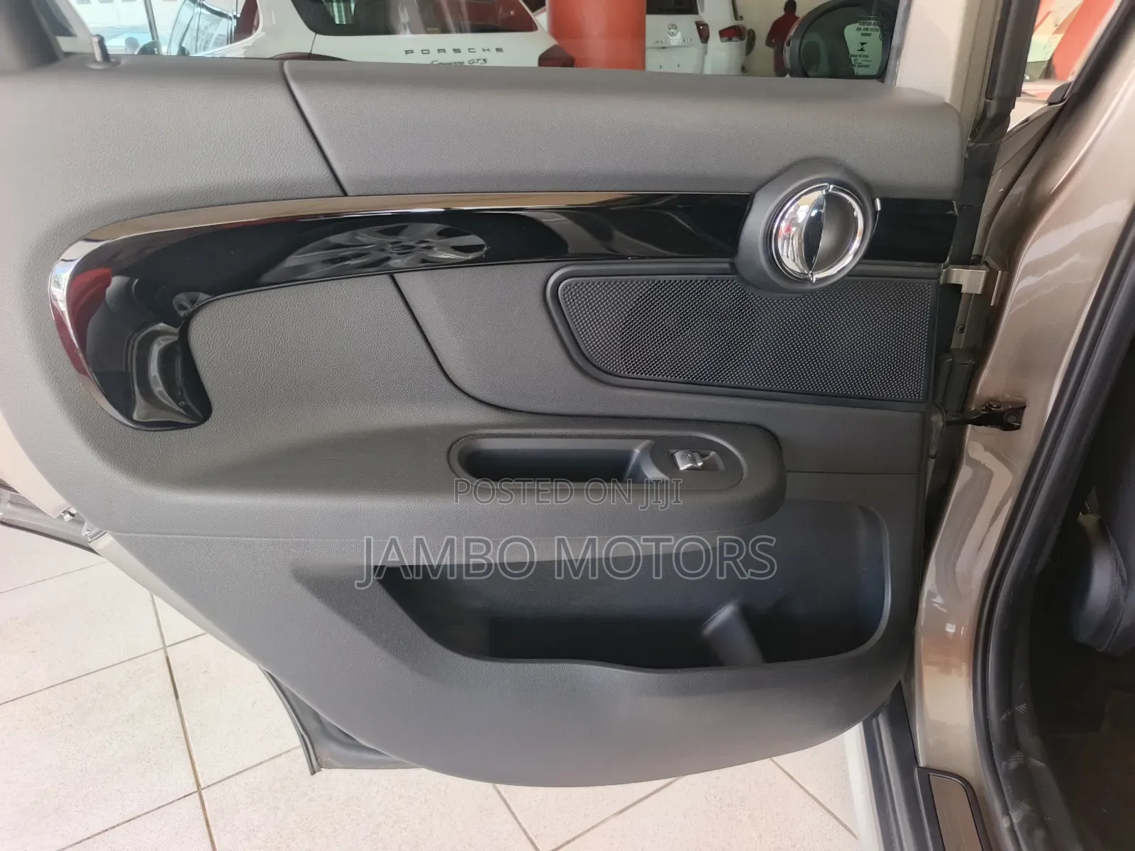 Mini Countryman Cooper FWD 2019 Gray