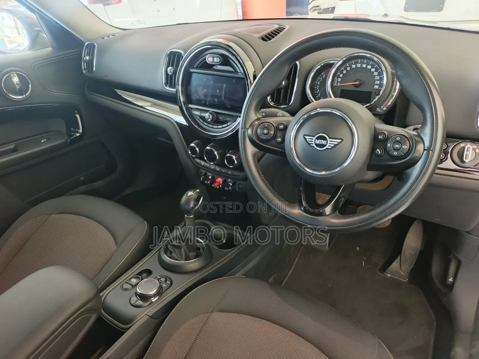 Mini Countryman Cooper FWD 2019 Gray