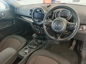 Mini Countryman Cooper FWD 2019 Gray