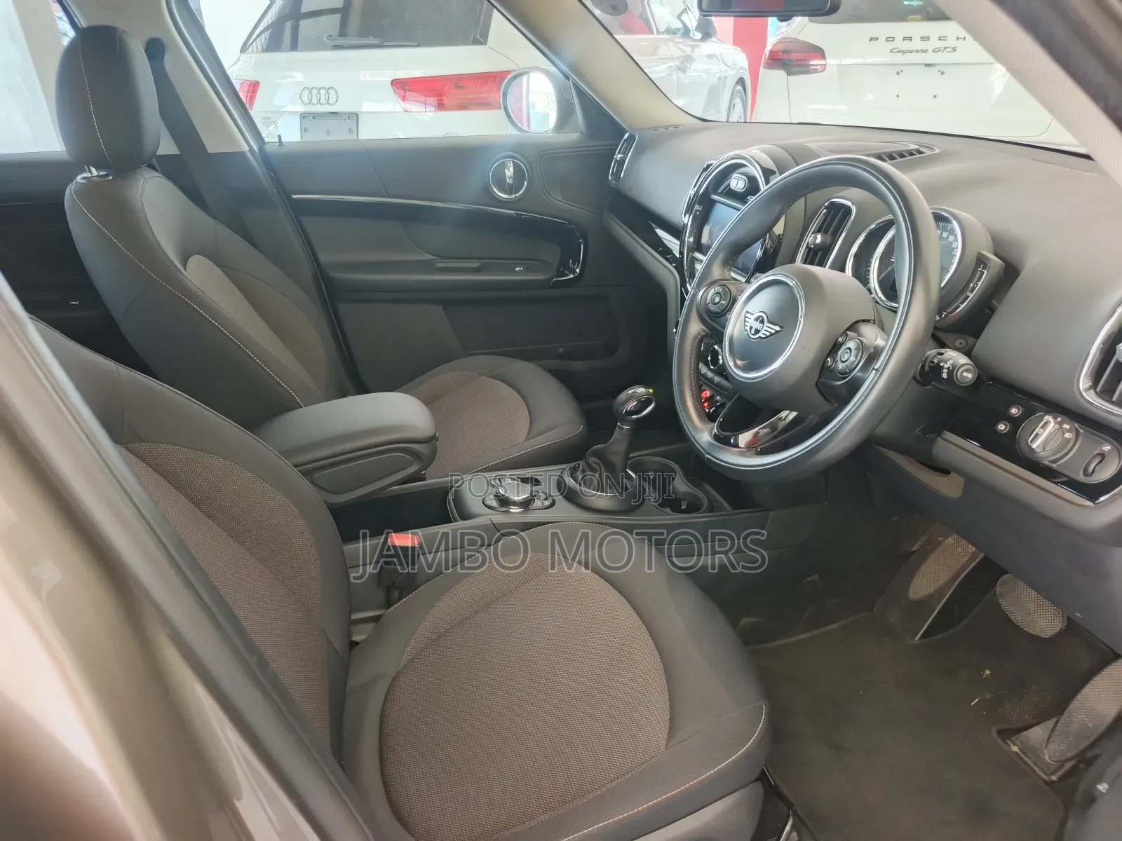 Mini Countryman Cooper FWD 2019 Gray
