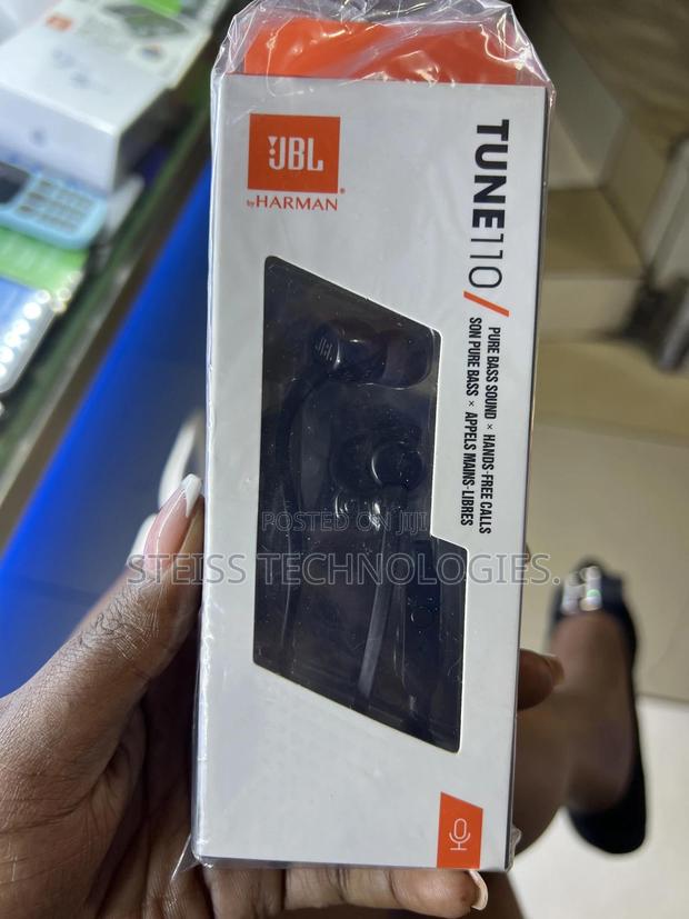 JBL Tune 110 Wired Headphones. - thumbnail 7