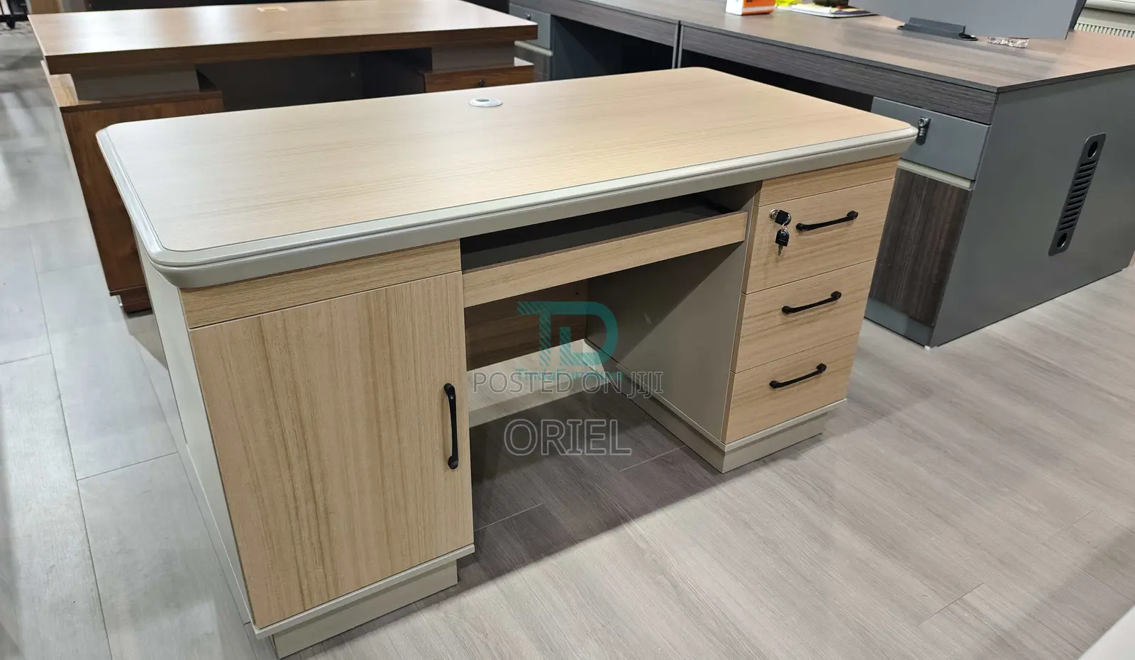 Executive Desks; Professional 1.4 Meter Office Desk for Managers