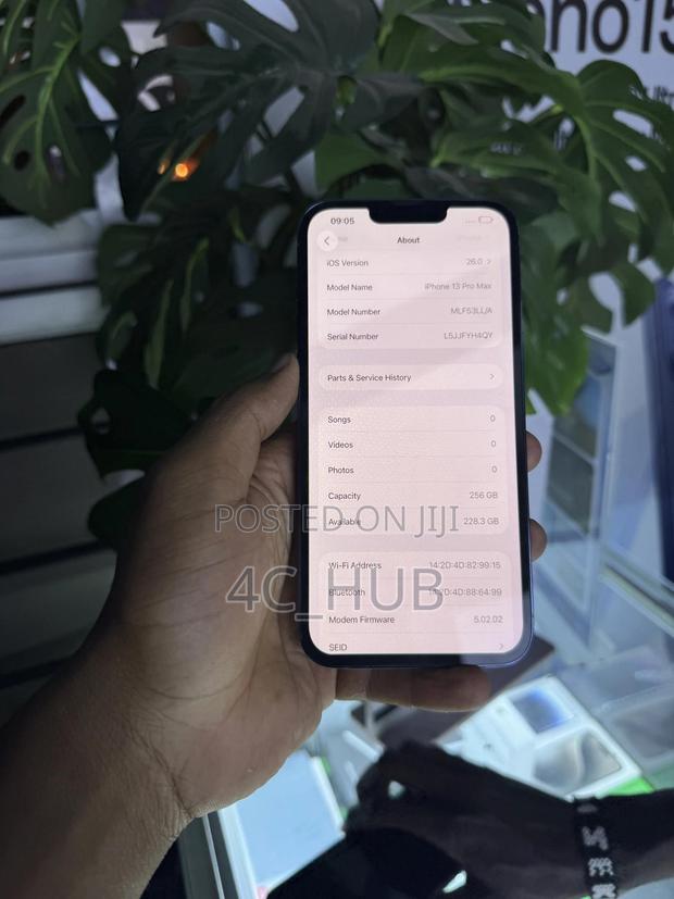 Apple iPhone 13 Pro Max 256 GB Blue - main view