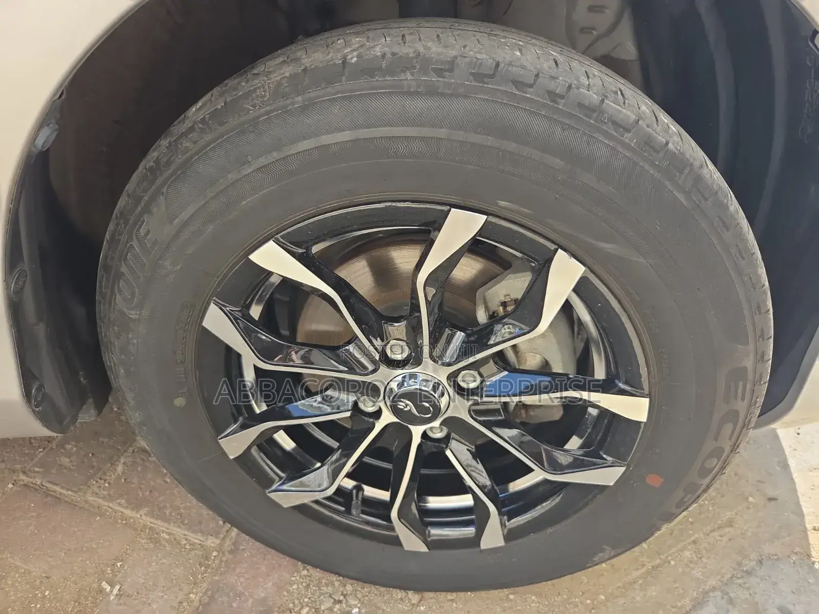 Toyota Vitz 1.5 FWD Hybrid 5dr 2018 Silver