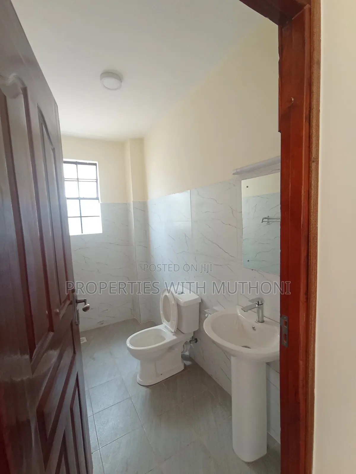 4bdrm Maisonette in Oluulua for sale