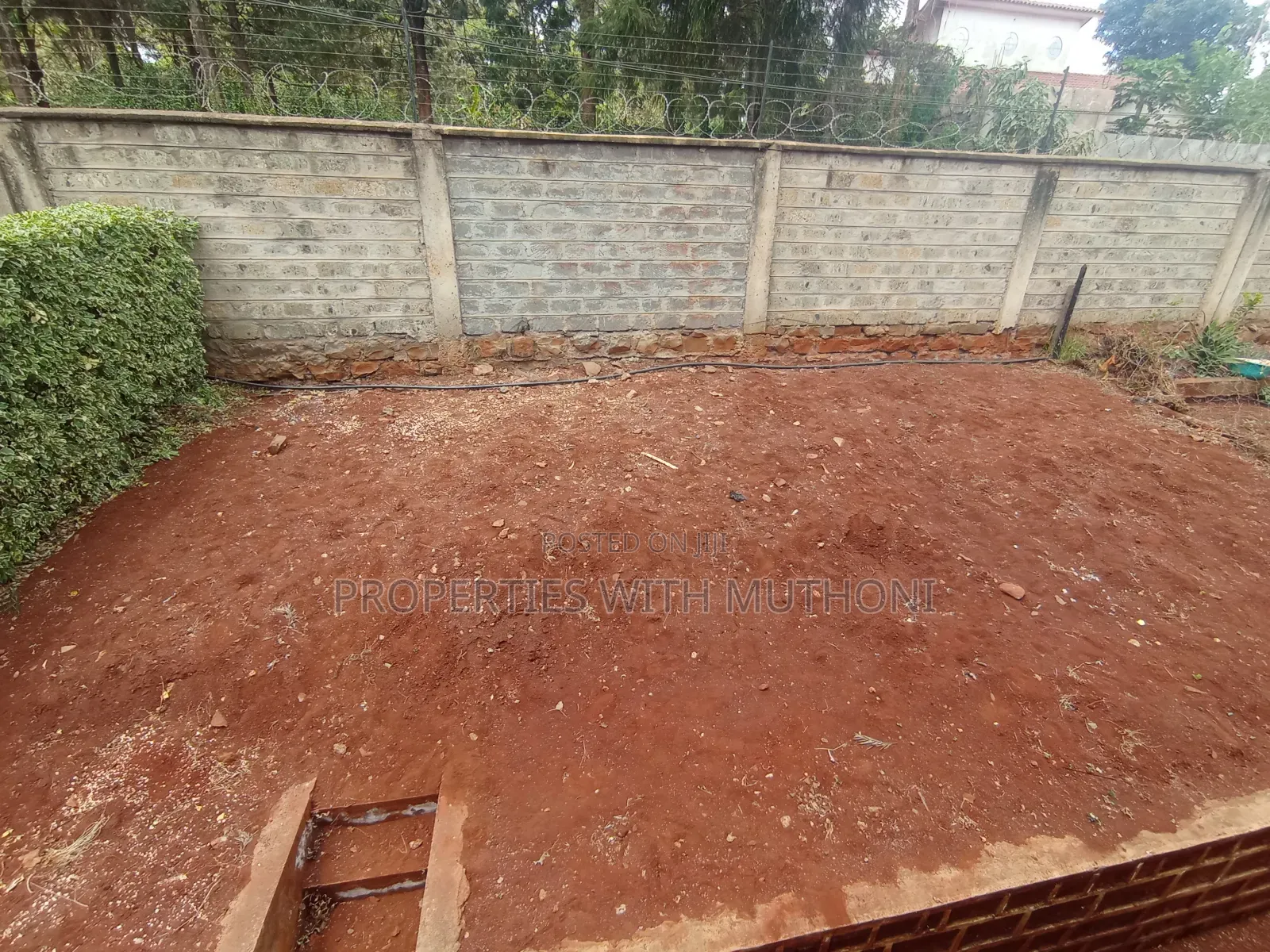 4bdrm Maisonette in Oluulua for sale
