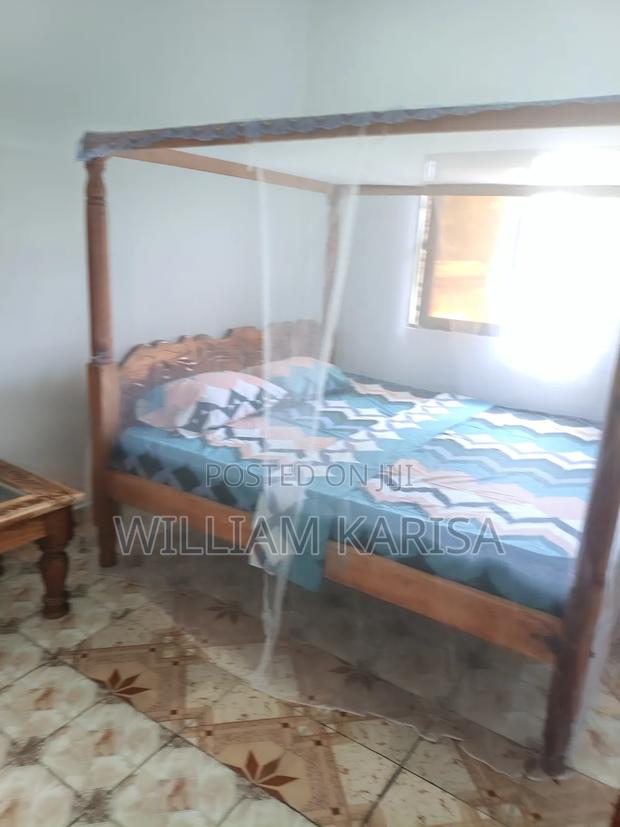 3 Bedrooms to Let - thumbnail 11