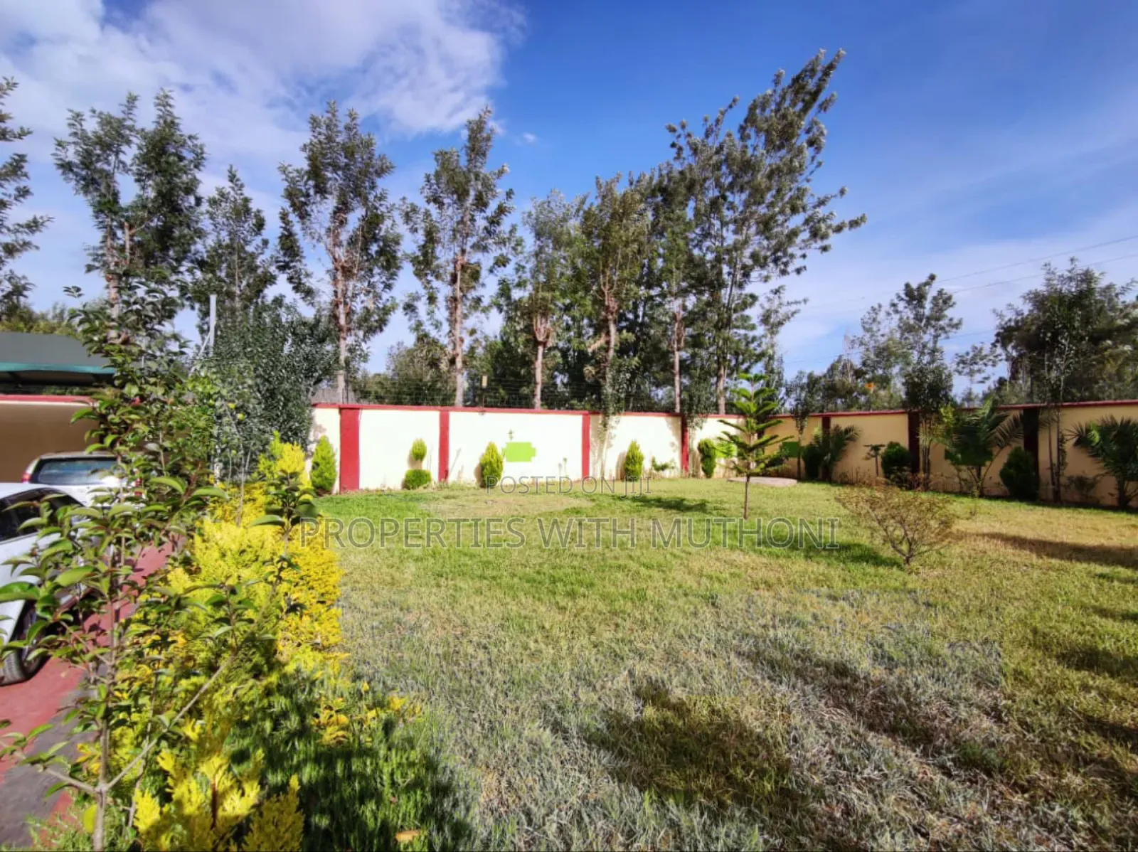 8bdrm Mansion in Matasia for sale