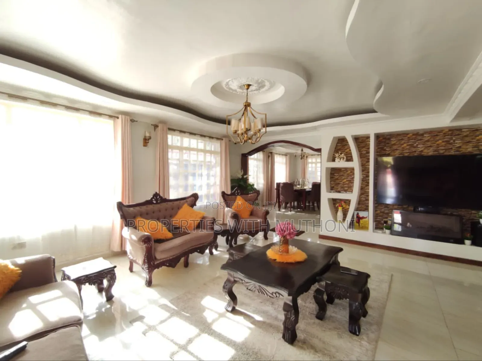 8bdrm Mansion in Matasia for sale