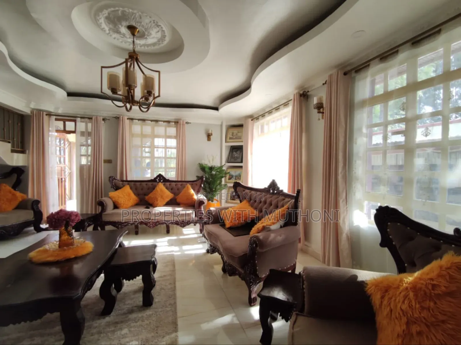 8bdrm Mansion in Matasia for sale