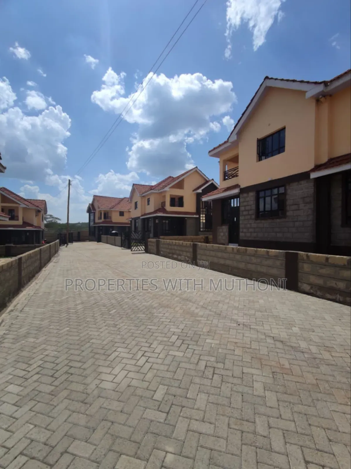 4bdrm Maisonette in Rimpa for sale