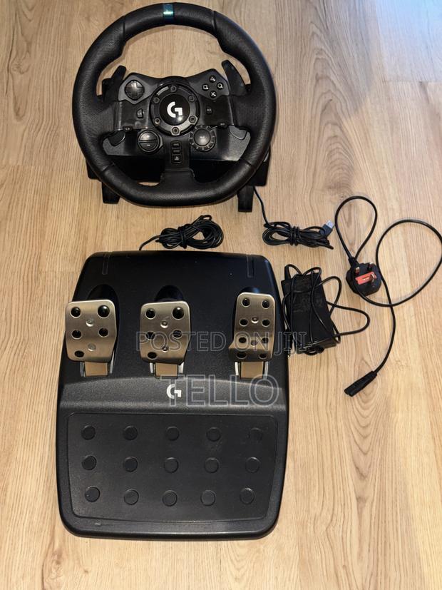 Logitech G923 Racing Wheel - main view