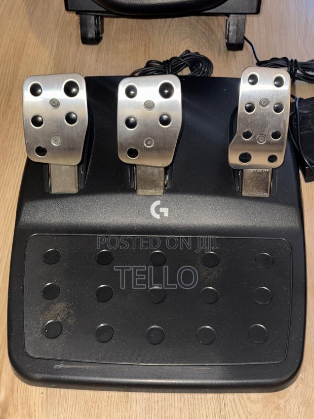 Logitech G923 Racing Wheel - thumbnail 4