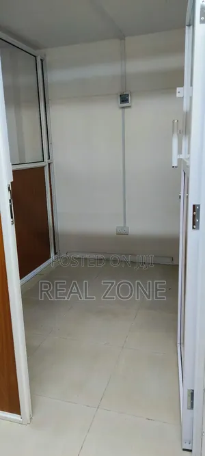 Shop in Town to Let