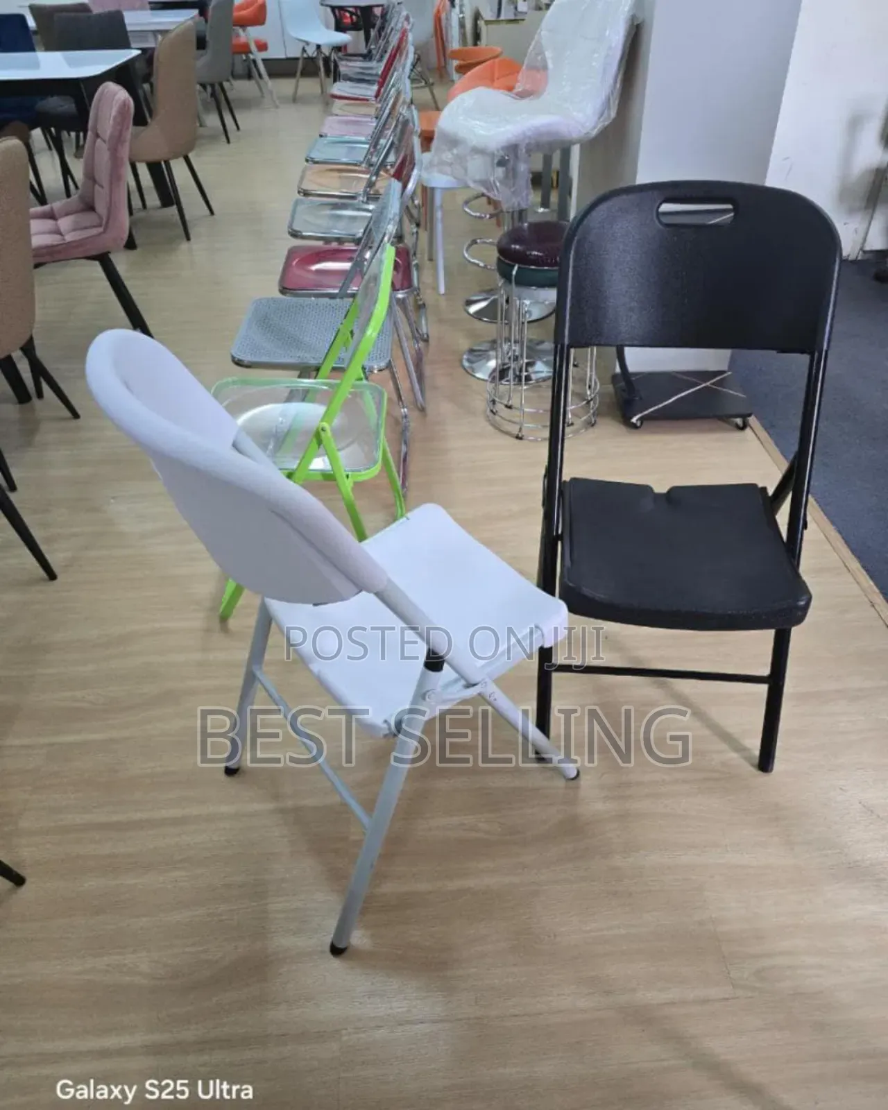 Simple Folderable Chairs