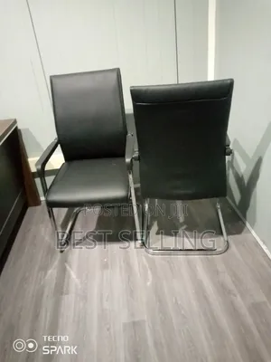 Leathered Visitors Chair