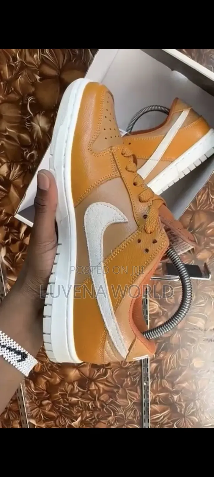 *Nike Dunk Low Retro Se "Monarch"*