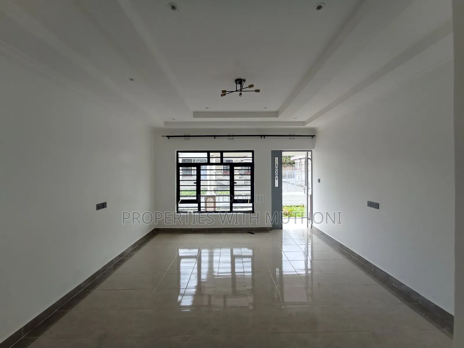 3bdrm Bungalow in Matasia for sale