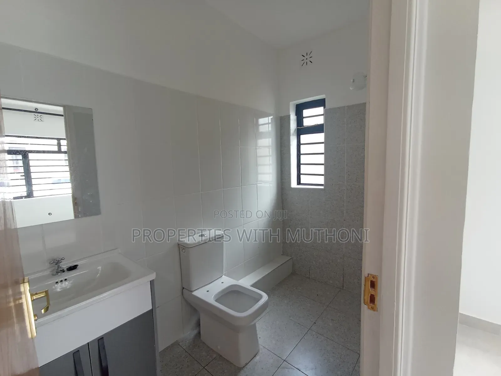 3bdrm Bungalow in Matasia for sale
