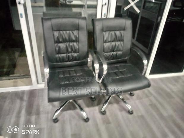 Classic Leathered Office Chair - thumbnail 2