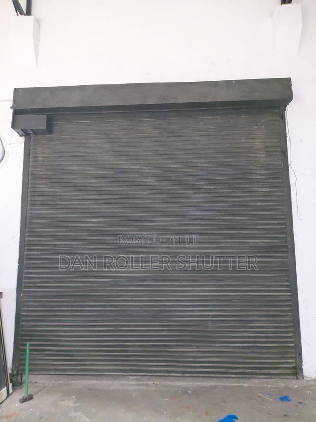 Remote-Control Roller Shutters for Easy Access - thumbnail 2