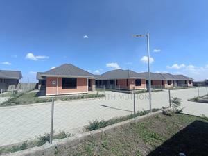 3bdrm Bungalow in Katani for sale - thumbnail 2